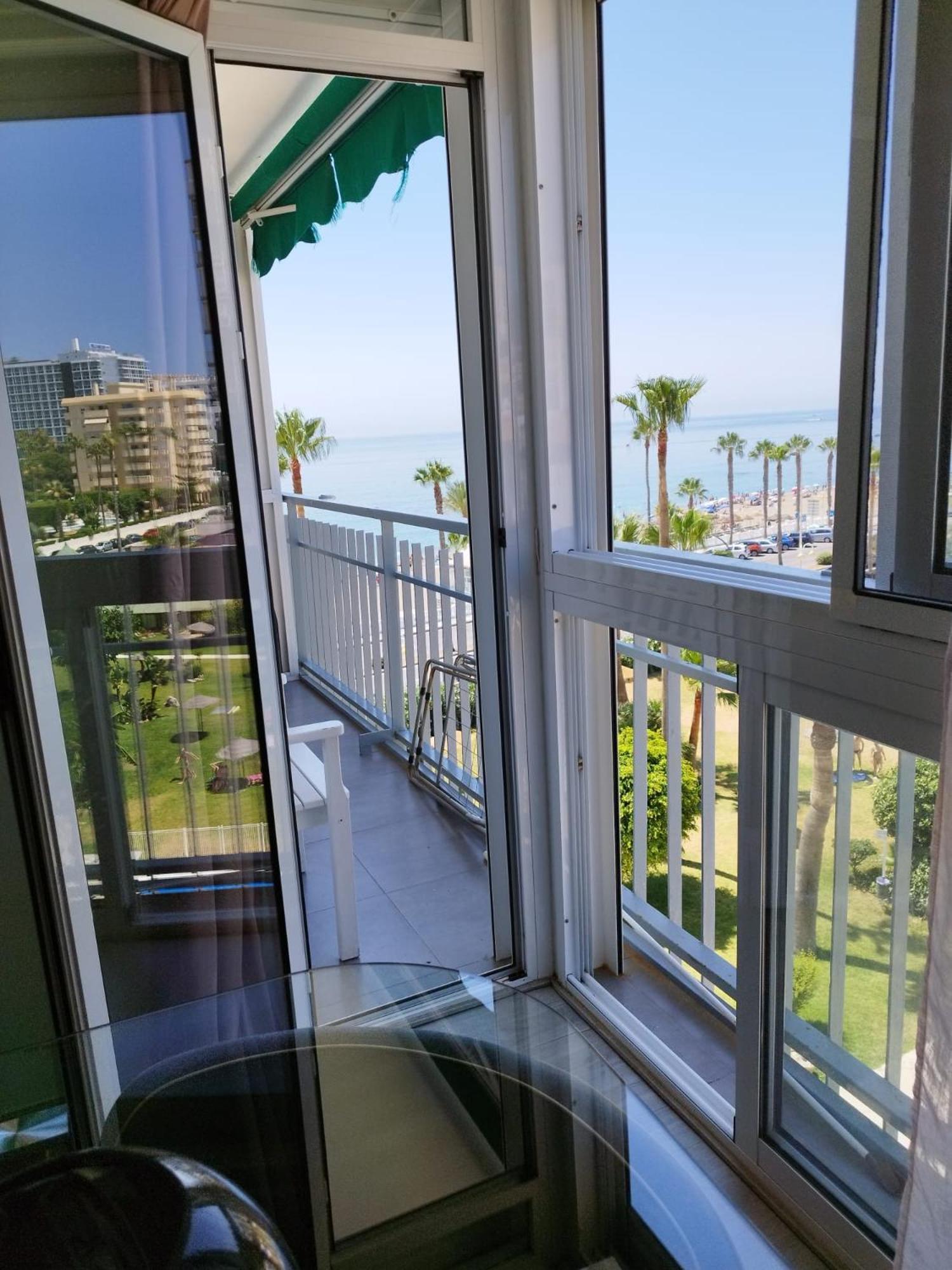 M1 403 Frontal Al Mar Vistas Terraza Y Wifi Leilighet Benalmádena Eksteriør bilde